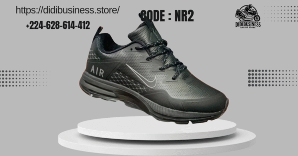 Copie de Dark Red and White Modern Shoes Sale Instagram Post (Publicité Fac_20251111_201235_0000 Nike Air